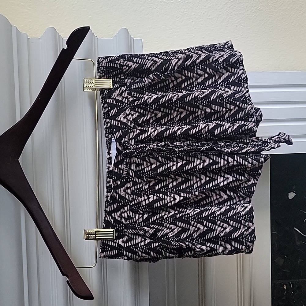 Full Tilt Patterned Beach Shorts, size small